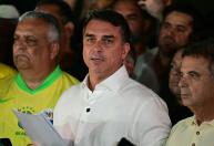 Flávio Bolsonaro não reconhece resultado e pede anulação da eleição