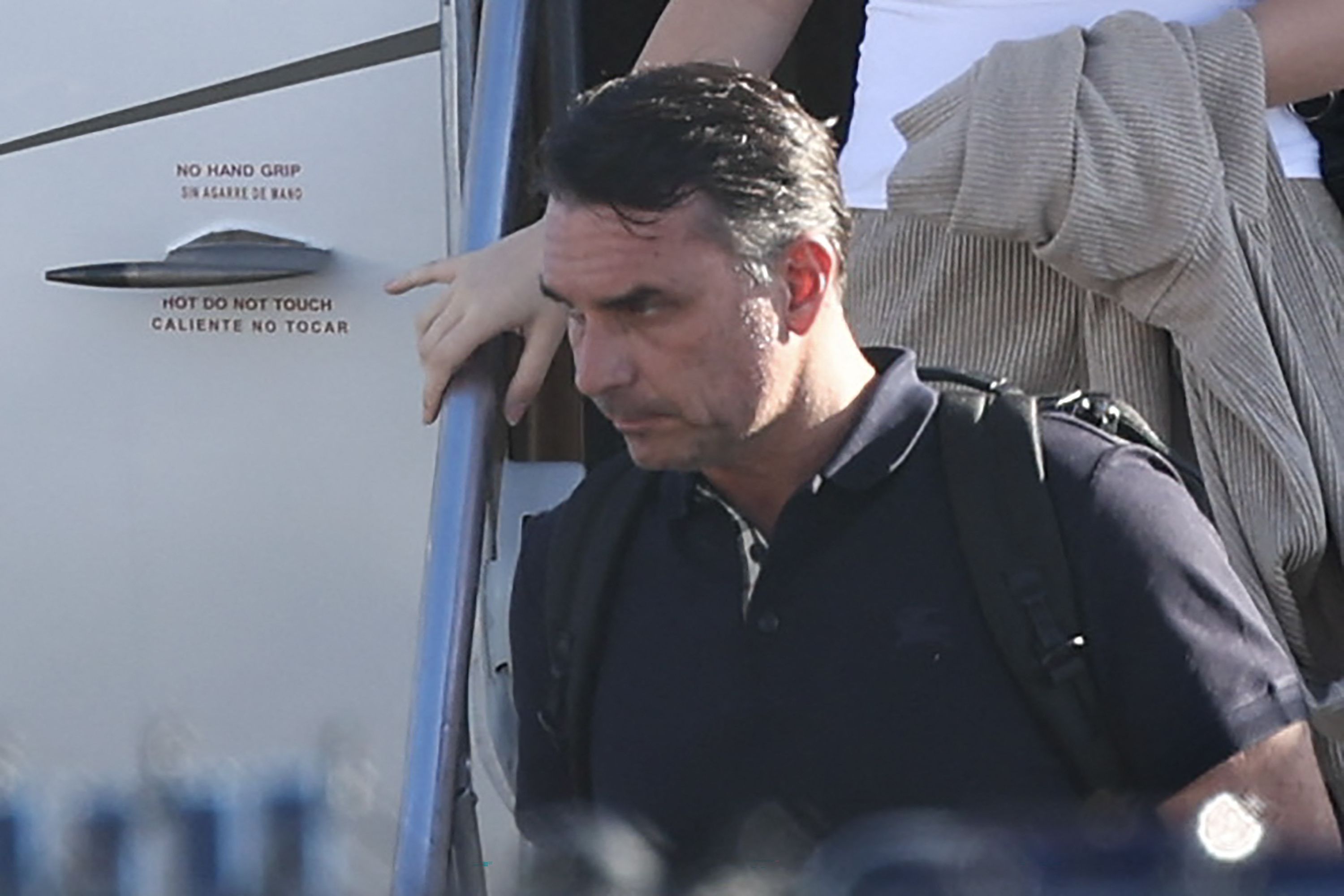 Fuga de Flávio Bolsonaro: asilo político e prisão, o que pode acontecer nos EUA?