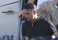 Fuga de Flávio Bolsonaro: asilo político e prisão, o que pode acontecer nos EUA?