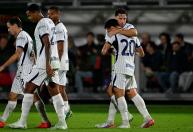 Com dois gols contra, Inter de MIlão bate lanterna Venezia e segue líder no Italiano