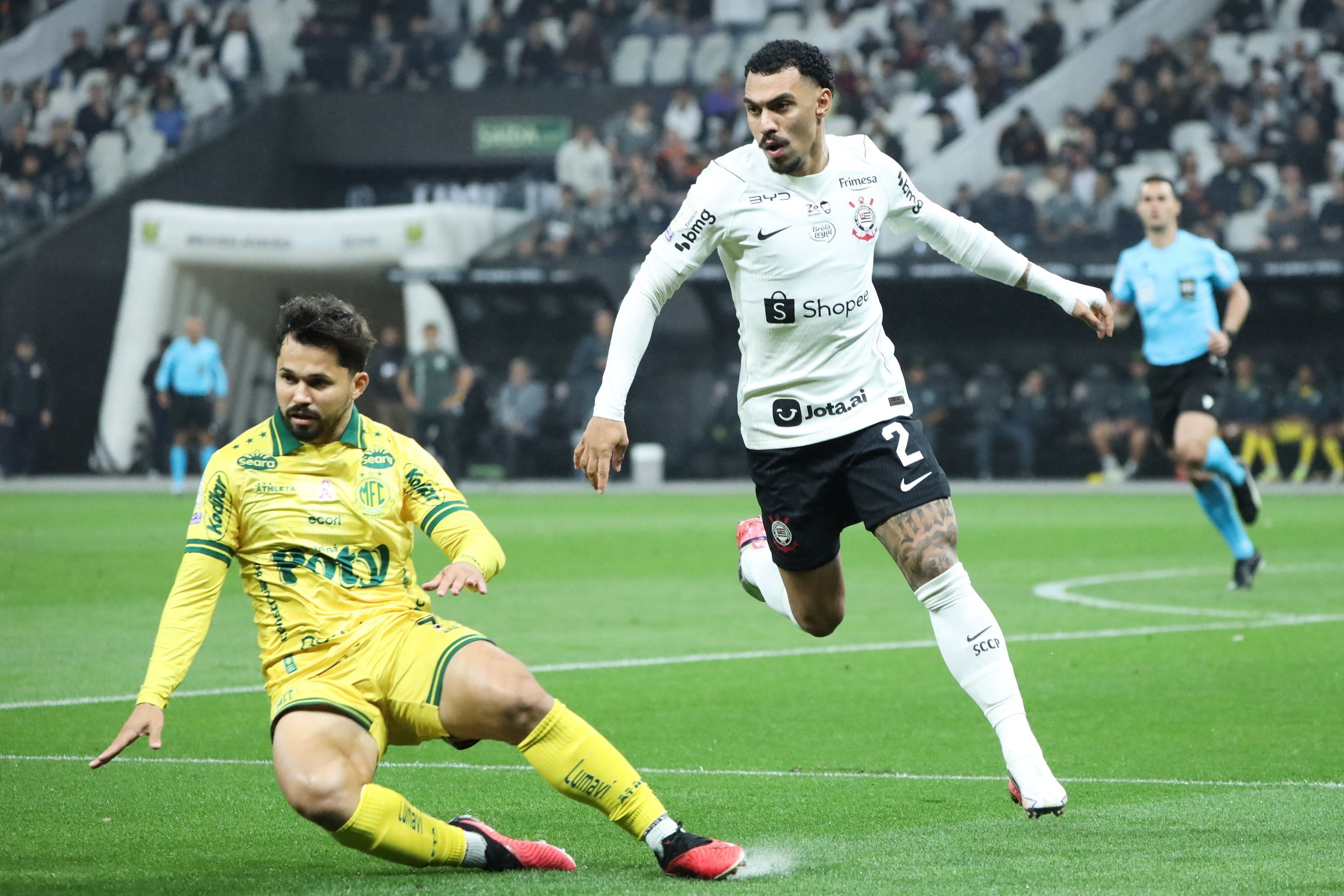 Corinthians perde titular para clássico contra o São Paulo