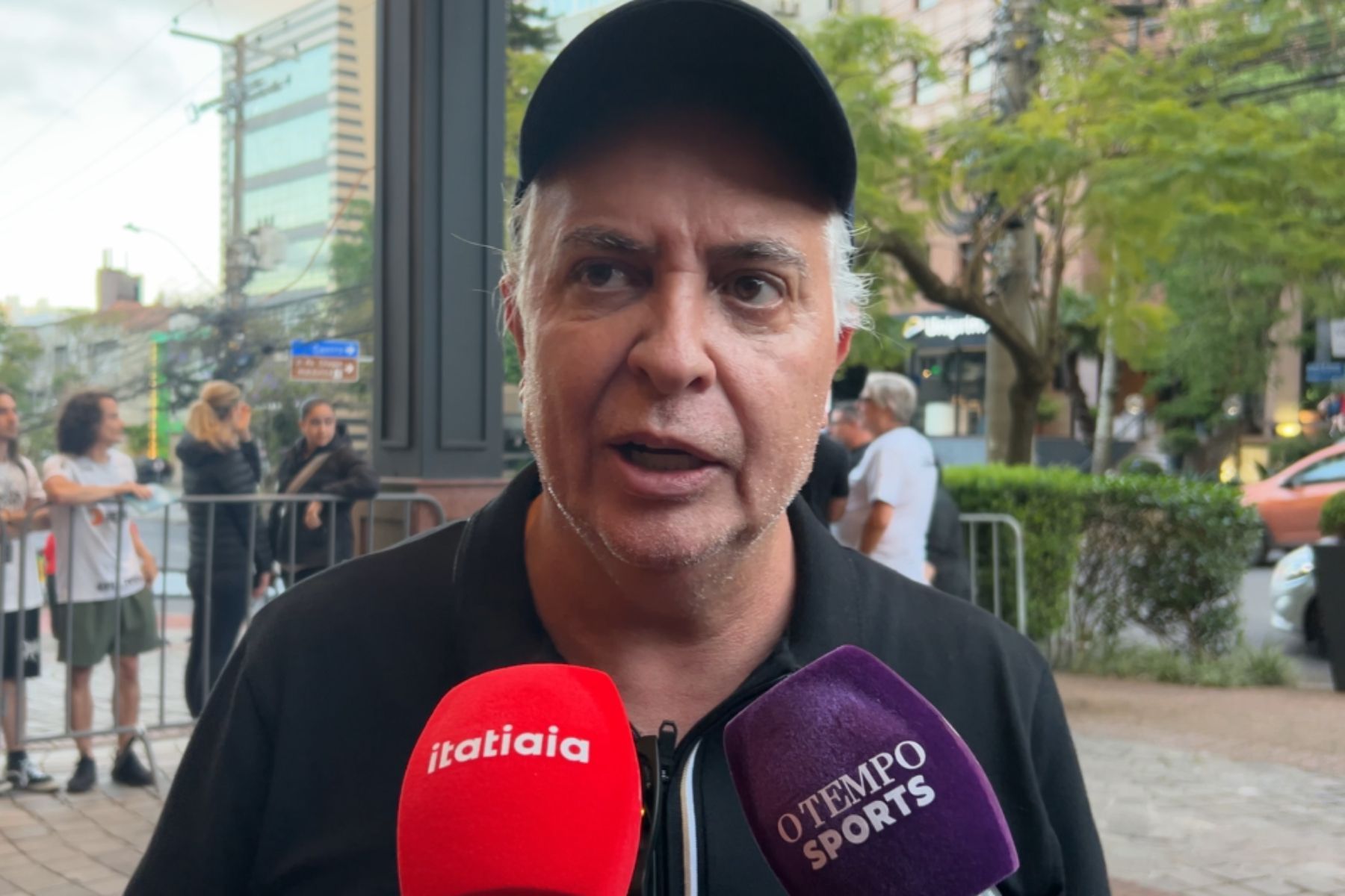 Prefeito de BH, Álvaro Damião atualiza tratativas por voo direto para Barranquilla