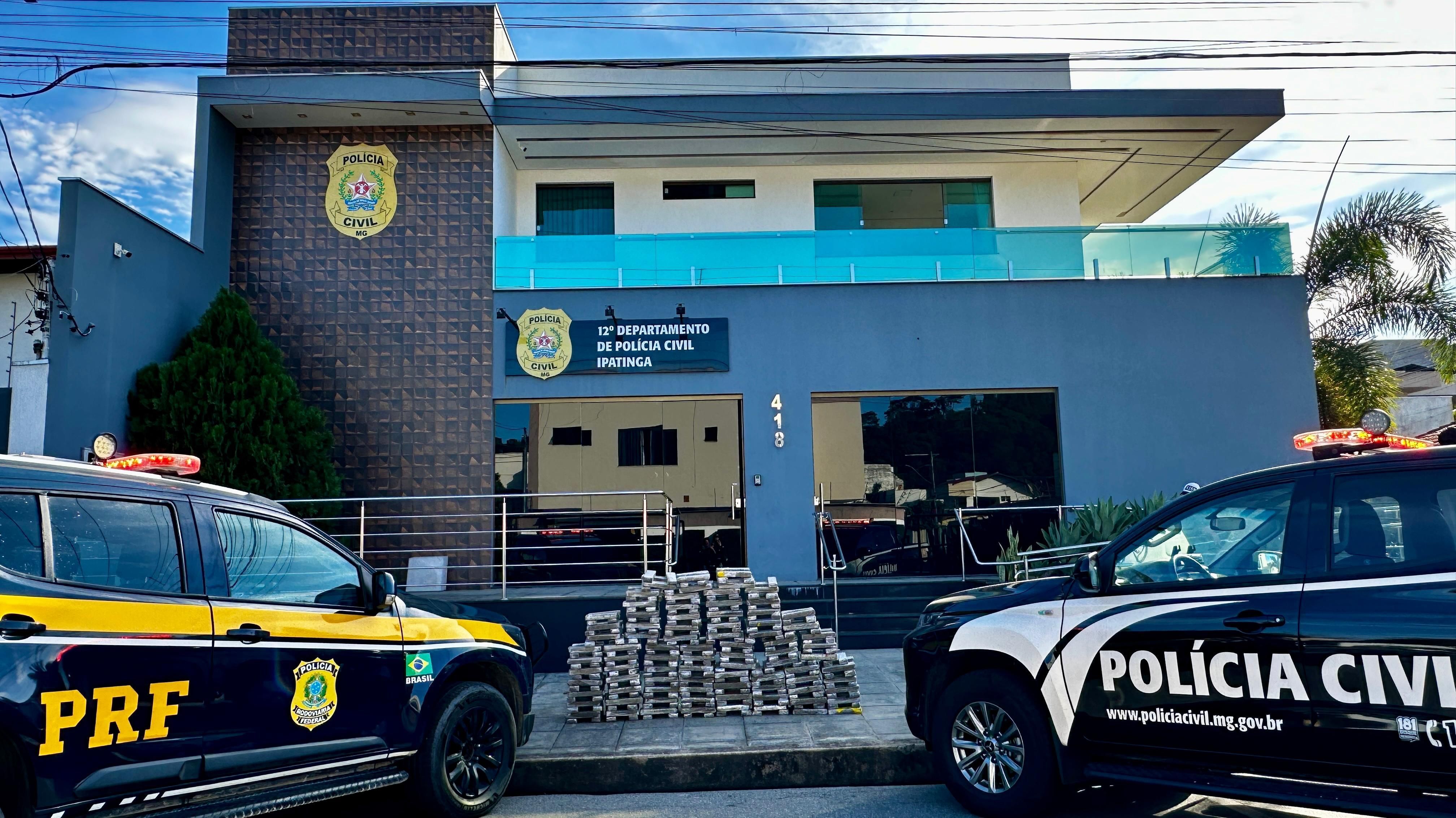 Operação conjunta das polícias Civil e Rodoviária Federal apreende quase 235 quilos de maconha no Vale do Aço 