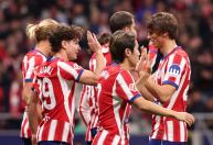 Atlético de Madrid vence e mantém perseguição ao Barcelona no Campeonato Espanhol