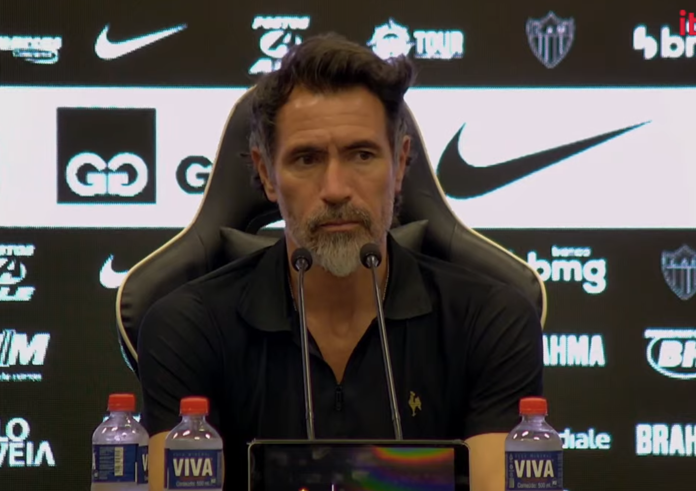 Barba explica rodízio no Atlético e valoriza elenco após a vitória sobre o Coritiba