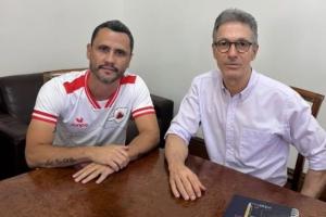Zema se reúne com Cleitinho e Falcão: ‘Estou à disposição para ajudar quando puder’