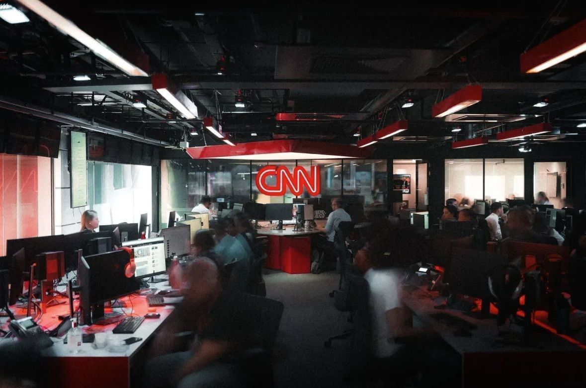CNN Brasil supera GloboNews e se consolida como maior canal de notícias