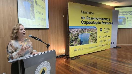 Evento do CRCMG reuniu mais de 200 pessoas e destacou mudanças na apuração de impostos, tecnologia e inteligência artificial