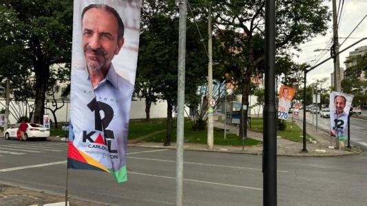 Campanha de Alexandre Kalil (PDT) não removeu material de campanha, mesmo após determinação da Justiça Eleitoral