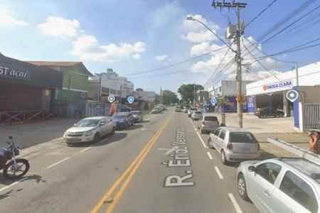 Motorista morre após ser baleado e bater carro no bairro Santa Mônica, em BH