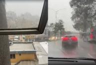 Vídeo: veja imagens da tempestade que atinge BH na tarde desta segunda (5)