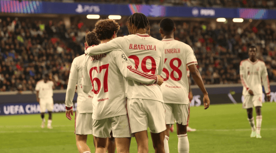 Liverpool comemora gol sobre LASK pela Champions League