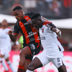 Vitória e Athletico-PR empatam, e Cruzeiro segue na 3ª posição do Brasileirão