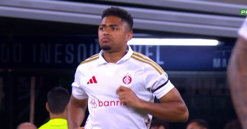 Victor Gabriel volta aos gramados pelo Inter após lesão de Pec, do Cruzeiro