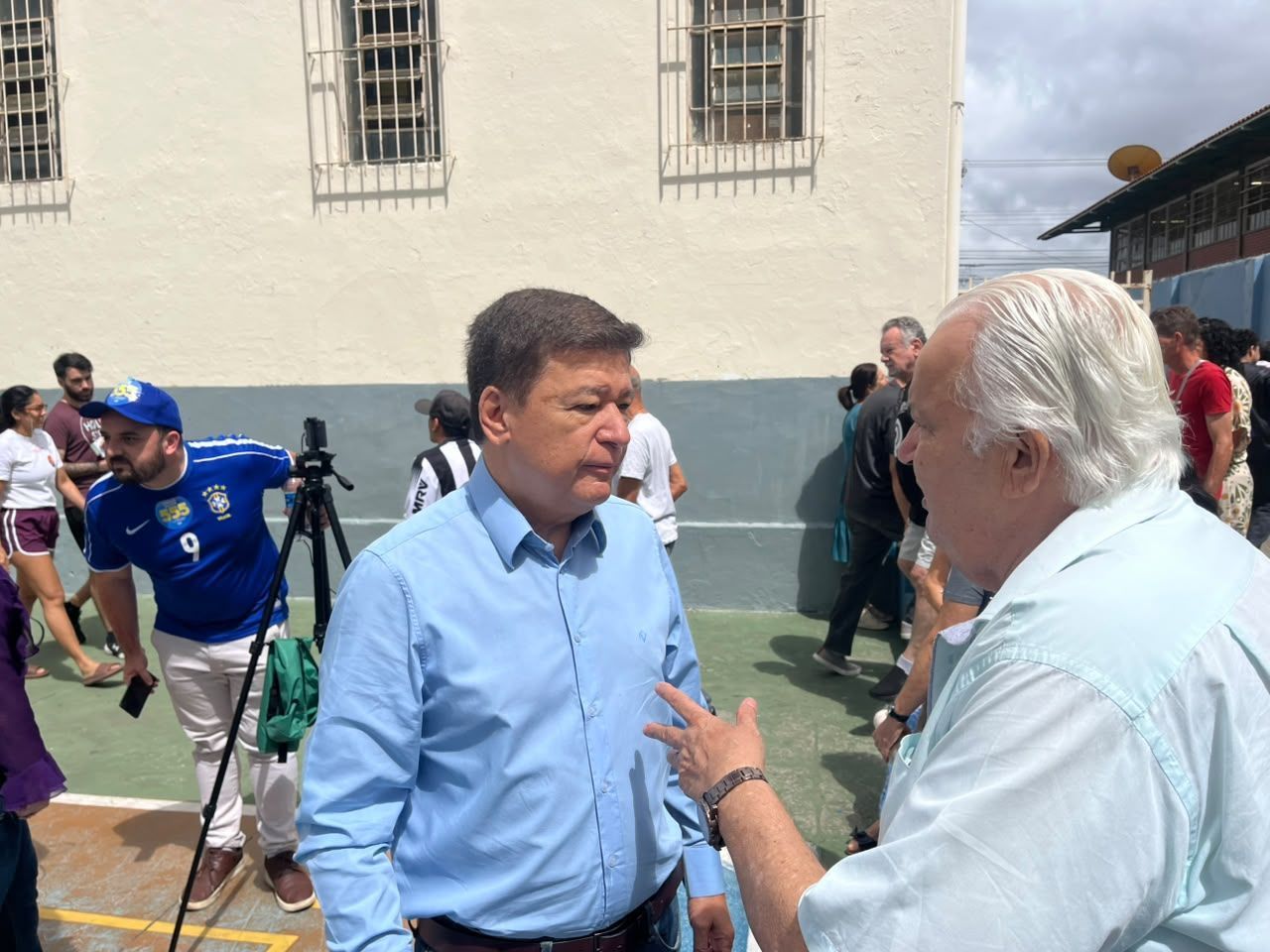 Eleições 2026: após votar em BH, Carlos Viana critica ‘ataques pessoais’ dos concorrentes