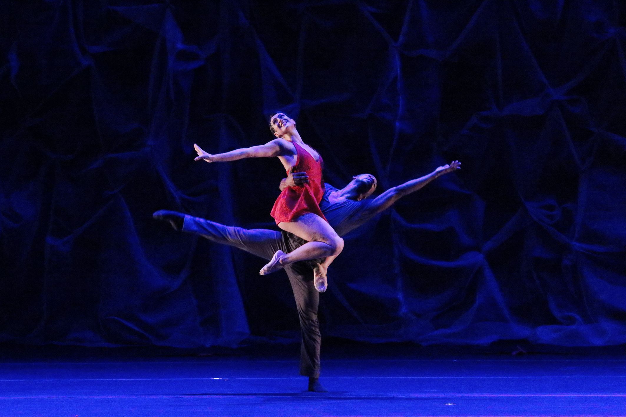 Cia de Dança Palácio das Artes reestreia o espetáculo 'Carmen' no Grande Teatro