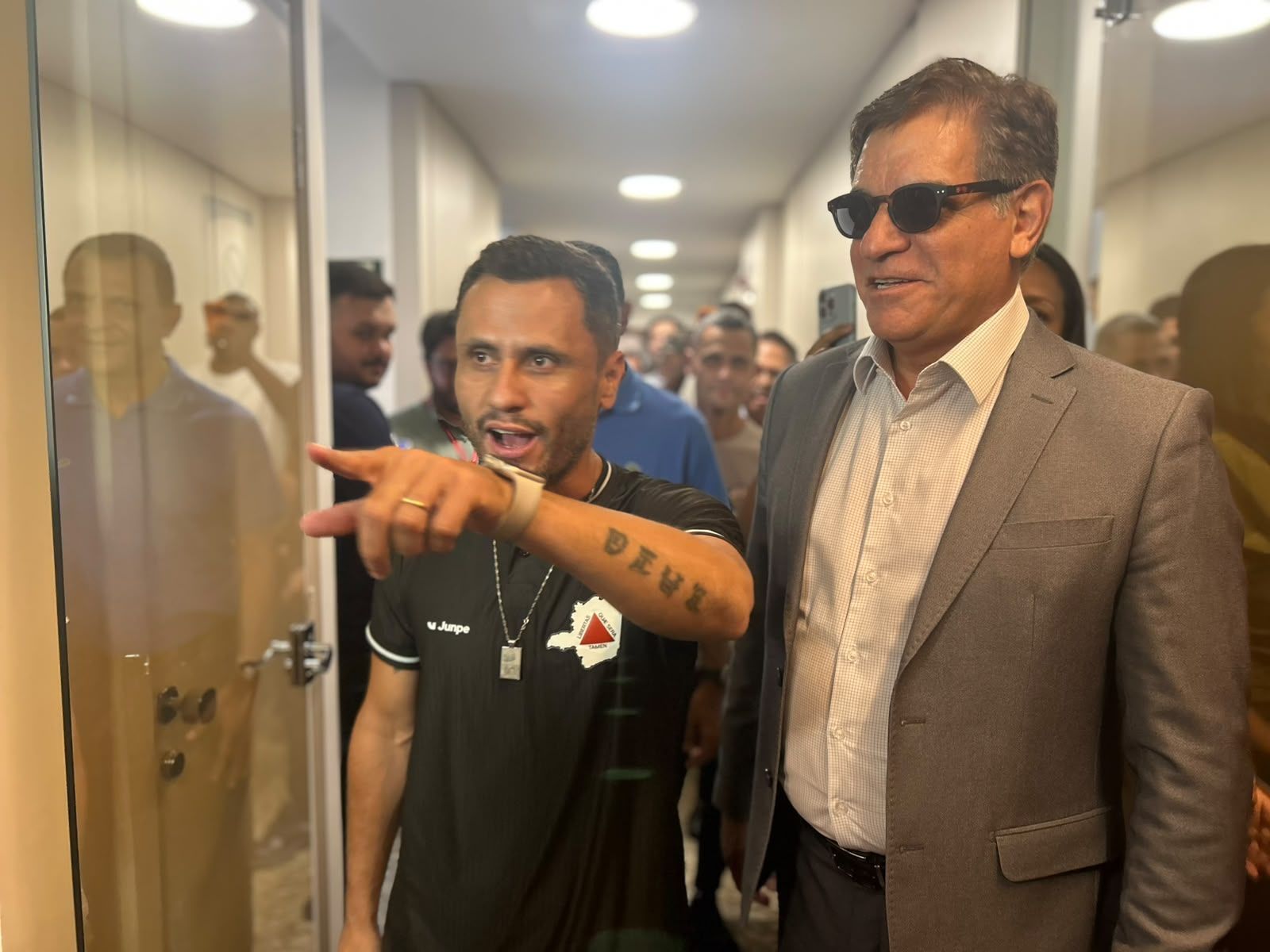 Na reta final de campanha, Cleitinho ironiza ataques de adversários: 'É muito amor'