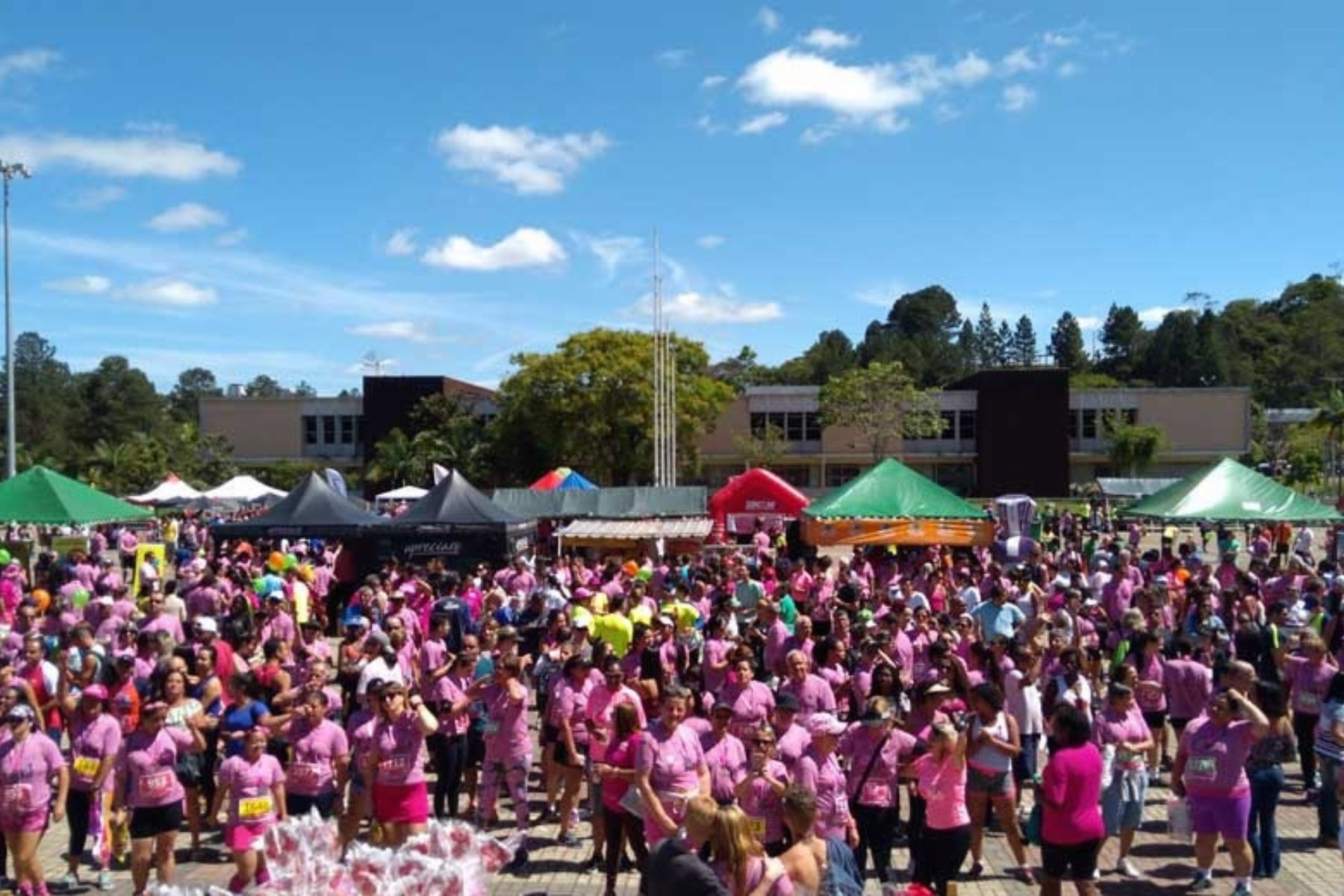 Corrida Outubro Rosa altera trânsito na Cidade Alta neste domingo (18) em Juiz de Fora