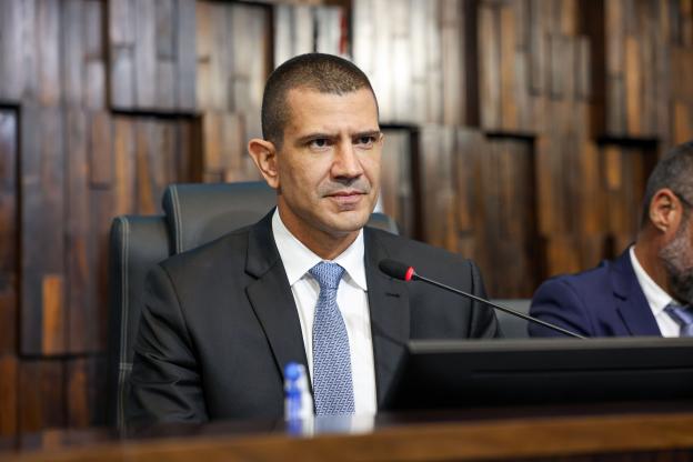 TRE retotaliza votos e confirma Douglas Ruas como novo governador do Rio