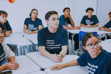 Programa de Jovem Aprendiz abre quase 600 vagas em Minas Gerais; veja como se inscrever