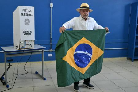 Eleições 2026 Lula vota em São Bernardo e diz estar 'muito confiante' na vitória