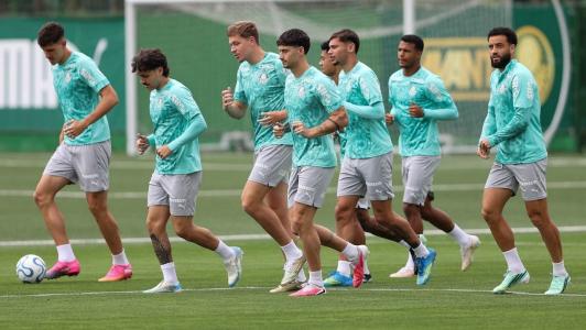 Elenco do Palmeiras treina antes da semi da Libertadores