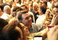 Flávio Bolsonaro promete aliança com prefeitos caso eleito: ‘Sou municipalista por convicção’