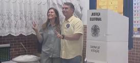 Flávio Bolsonaro (PL) vota no Rio de Janeiro