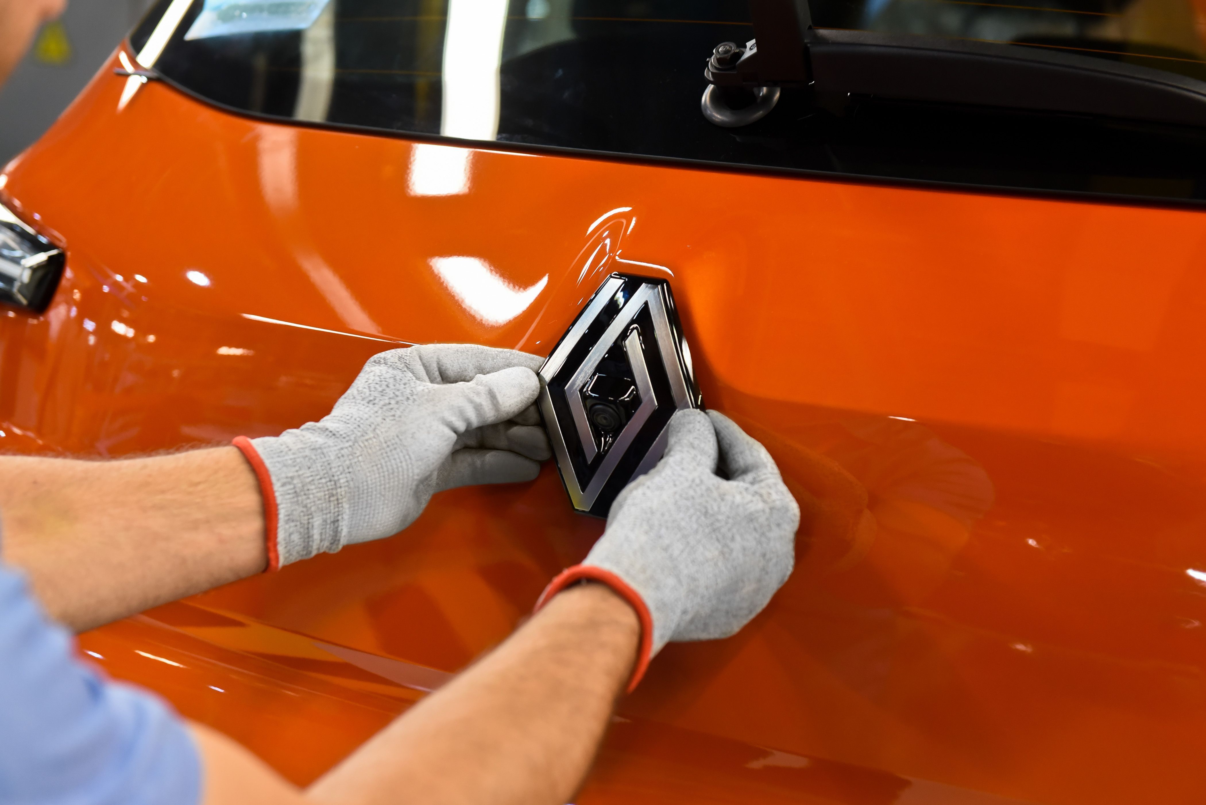 Renault receberá R$ 181,8 milhões do BNDES para desenvolver novo carro híbrido no Brasil