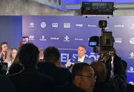 Ao lado de Nikolas e Moro, Flávio Bolsonaro chega ao debate da Band