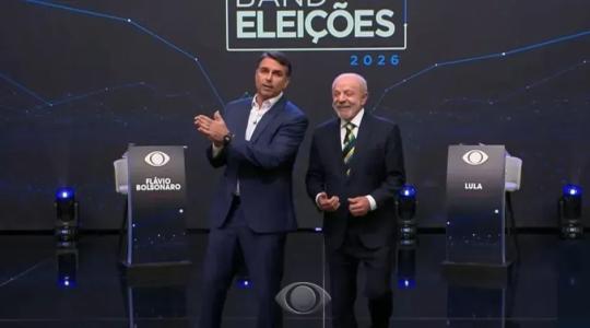 Flávio Bolsonaro e Lula durante debate da Band