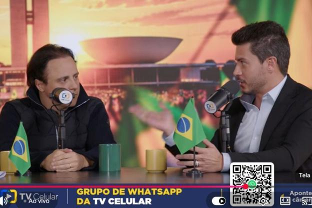 Campanha de Flávio reforça estratégia digital com influenciadores em 'live tradicional de quinta'