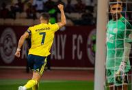 Cristiano Ronaldo marca em vitória do Al-Nassr e dá mais um passo ao milésimo gol