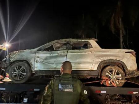 Carro utilizado pelas vítimas foi encontrado enterrado em uma espécie de bunker • Polícia Militar Ambiental do Paraná
