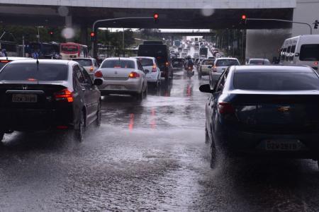TO tem alerta vermelho de tempestade e granizo para domingo de votação