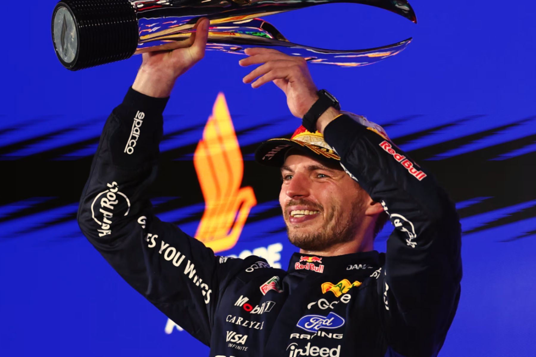 Bortoletto abandona corrida, e Max Verstappen vence GP de Singapura pela primeira vez
