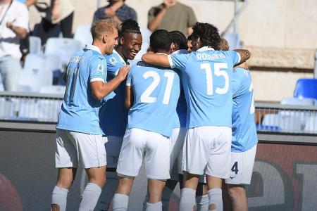 Lazio comemora gol contra o Monza pela Série A