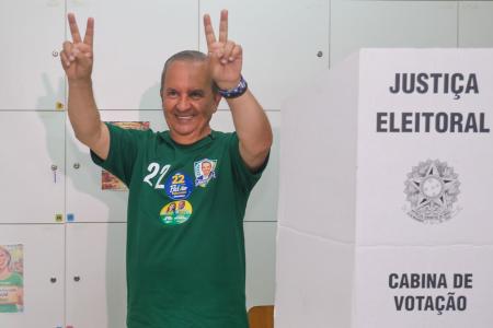 Candidato ao governo de Santa Catarina Jorginho Mello (PL), que concorre à reeleição em 2026