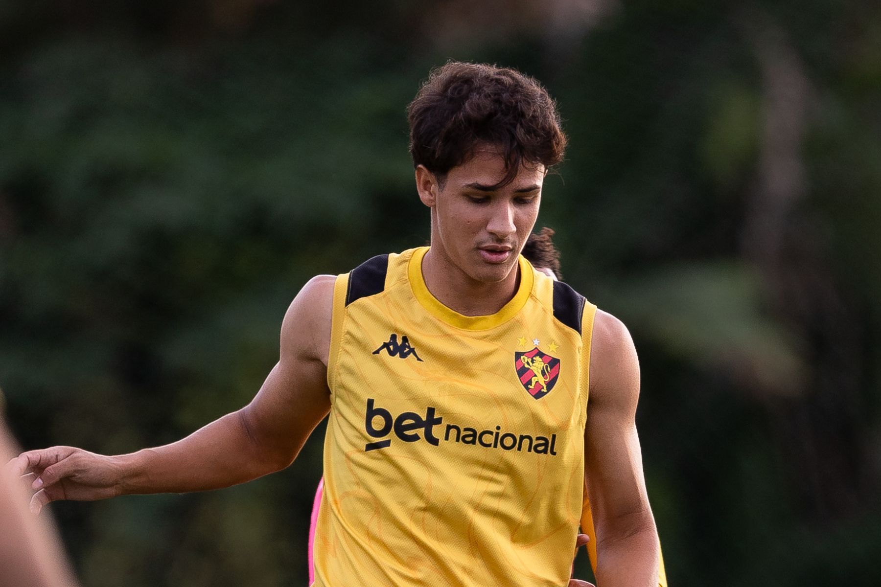 Emprestado em compra de Zé Lucas, promessa do Cruzeiro ainda não estreou pelo Sport