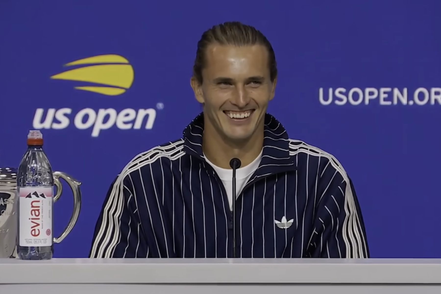 Zverev alfineta Djokovic sobre polêmica dos sets em Grand Slams: 'Um pouco mais velho'