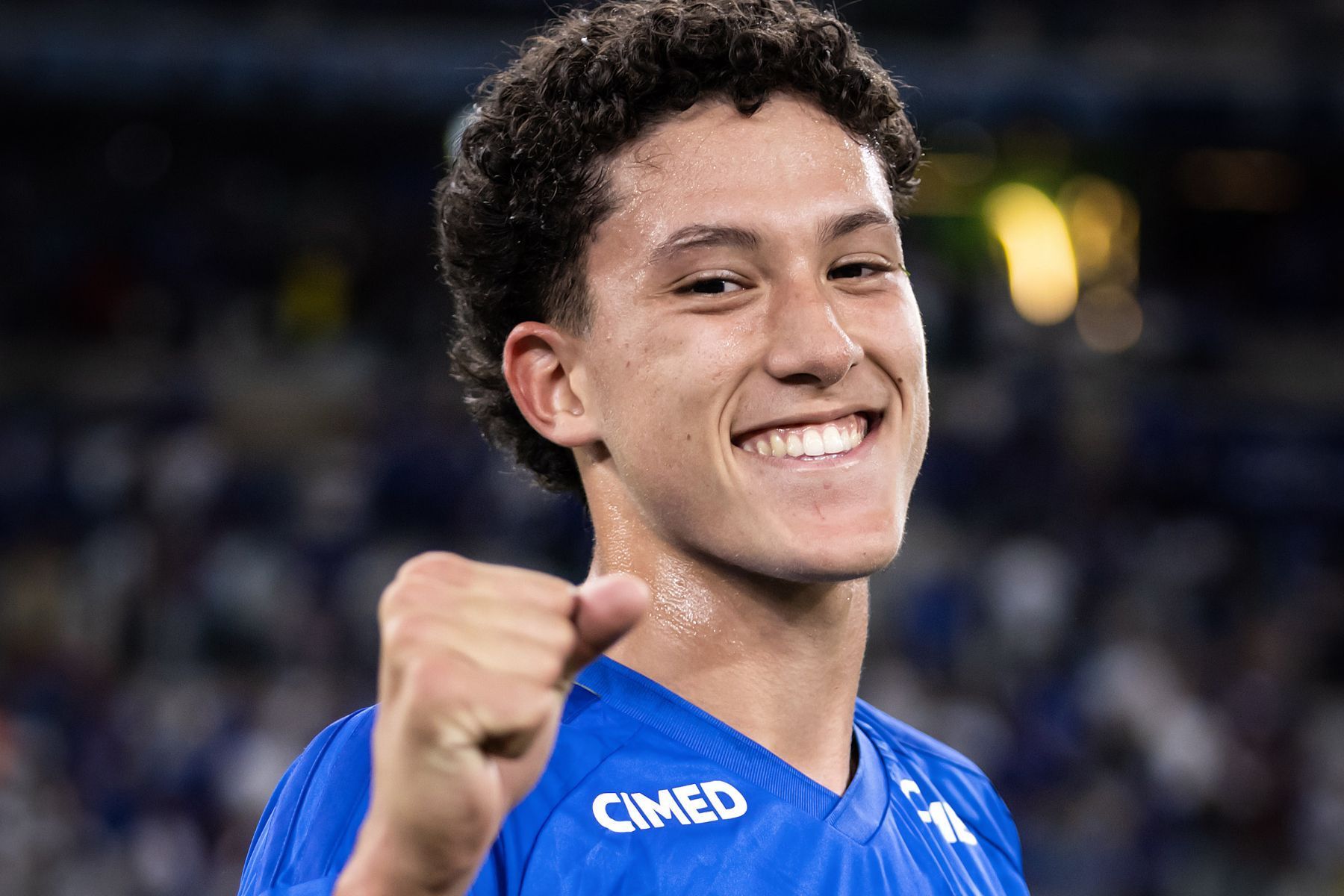 Com Arroyo em risco, 'tropa' disputa preferência de Artur para Cruzeiro x São Paulo