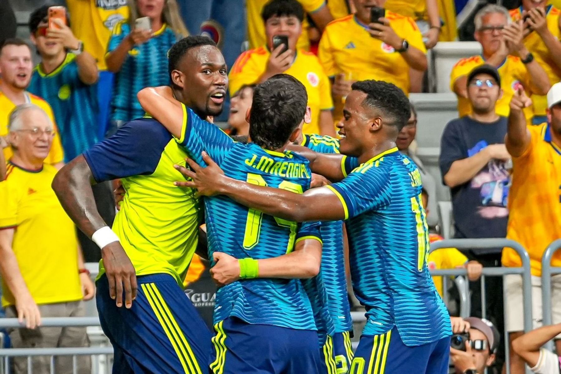Com jogadores de Atlético e Palmeiras, Colômbia vence Peru e encerra Data Fifa