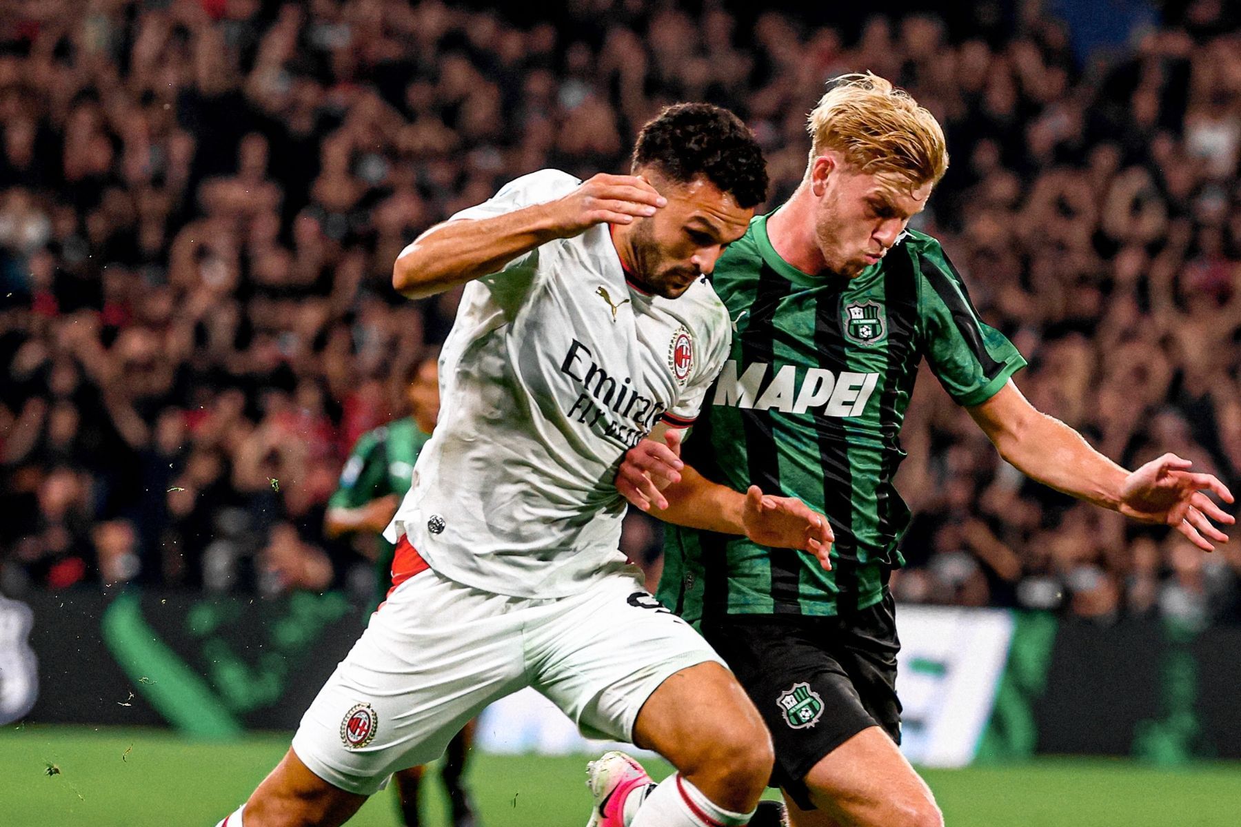 Milan cede empate ao Sassuolo e perde chance de encostar no líder do Italiano