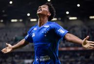 Zé Lucas vive plena adaptação ao Cruzeiro, e entorno reafirma 'escolha certa'