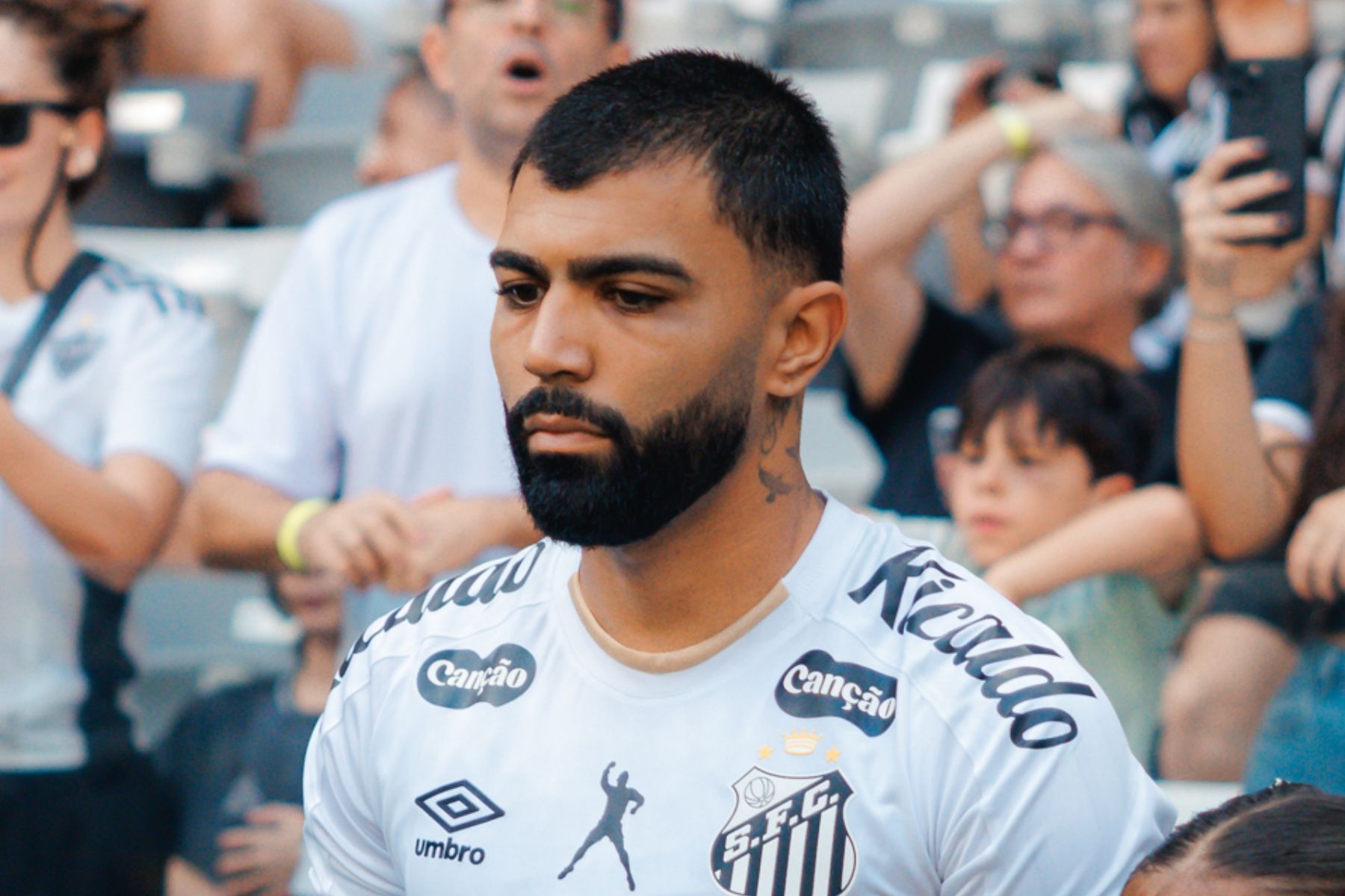 Atlético x Santos: árbitro relata 'peitada' de Ruan em Gabigol após o jogo