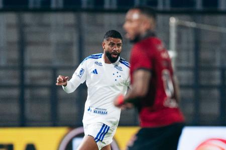 Jogo entre Cruzeiro e Athletico-PR