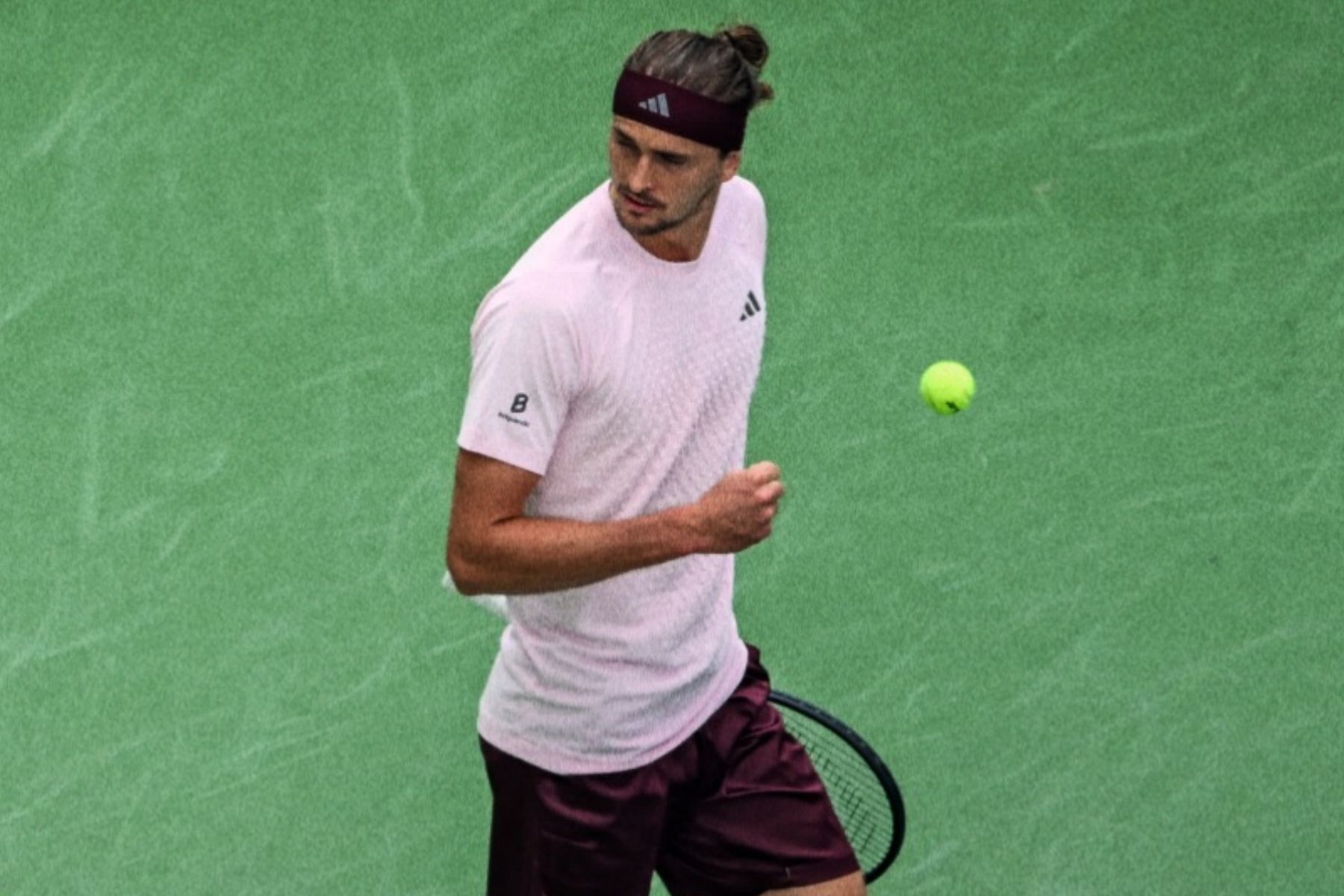 Zverev vence jogo duro contra Bublik e avança às quartas do Masters de Xangai