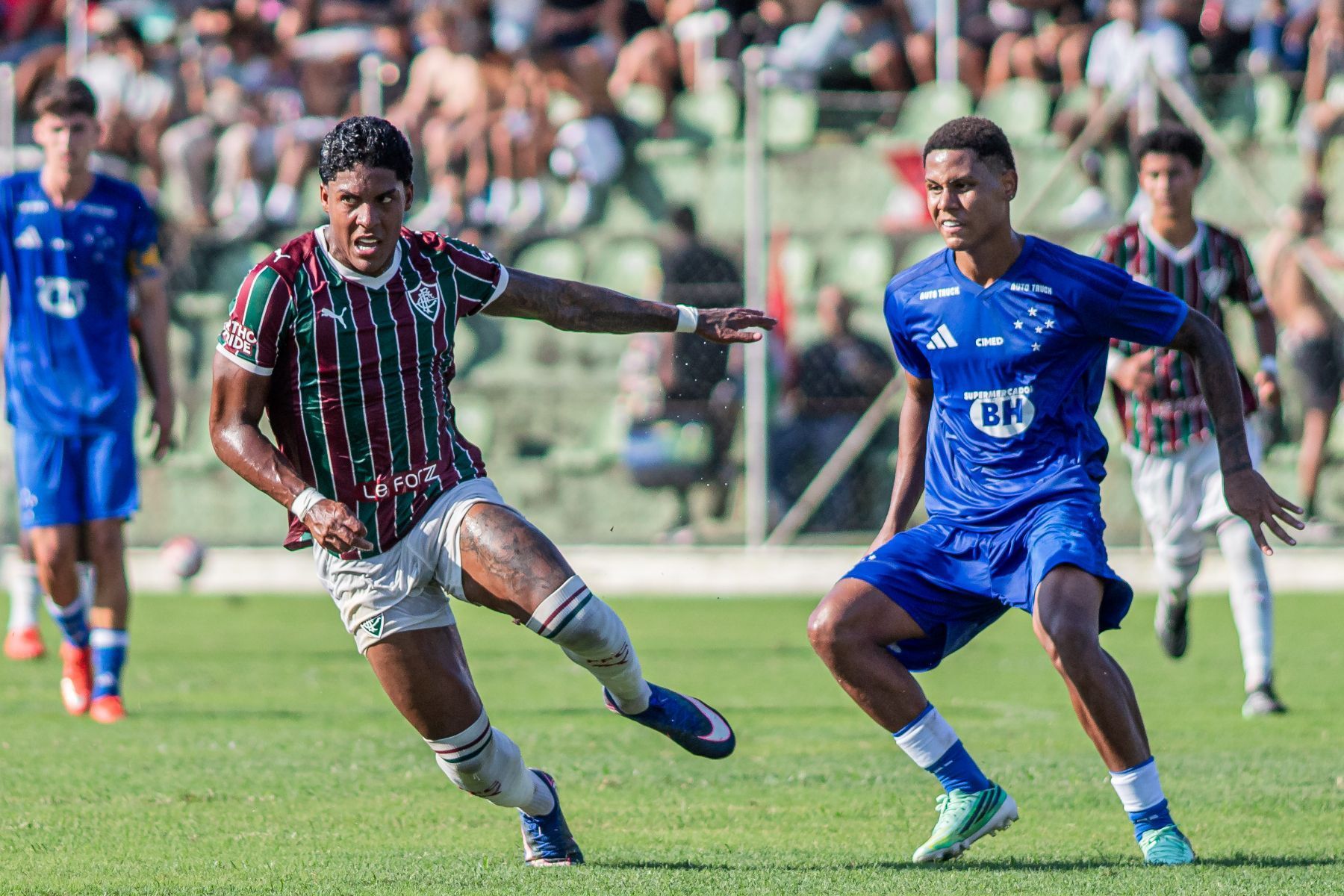 Pape e Thaylon decidem, e Cruzeiro elimina o Fluminense no Brasileiro Sub-17