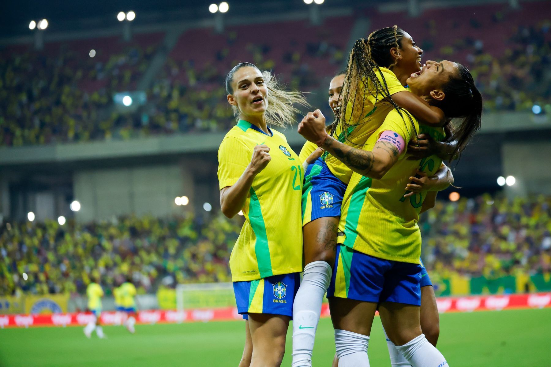 Brasil abre 2 a 0, mas cede empate à Argentina em amistoso preparatório para a Copa