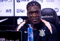 Seedorf cita técnico campeão do mundo pelo Corinthians como inspiração: 'Dos maiores'